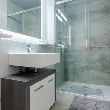 W Beach/mountain Views, Pool And Parking * Ταρίφα